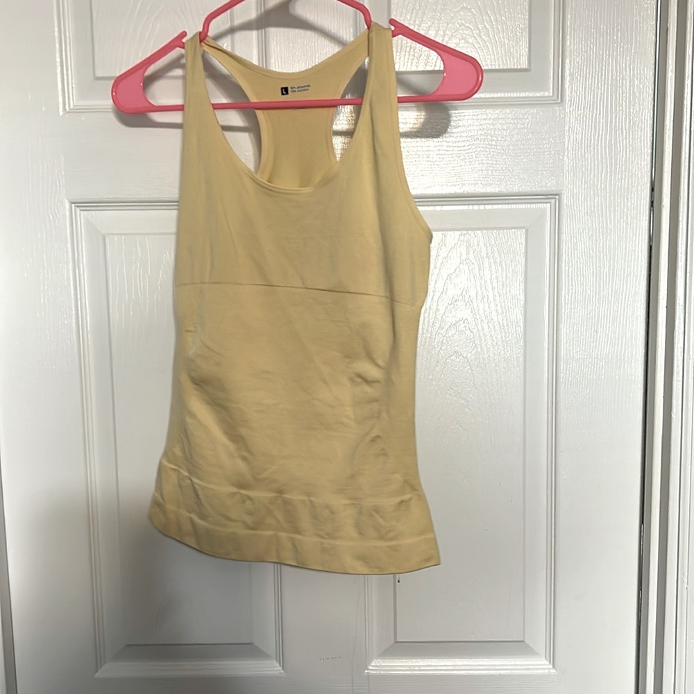 Shapeware racer back top